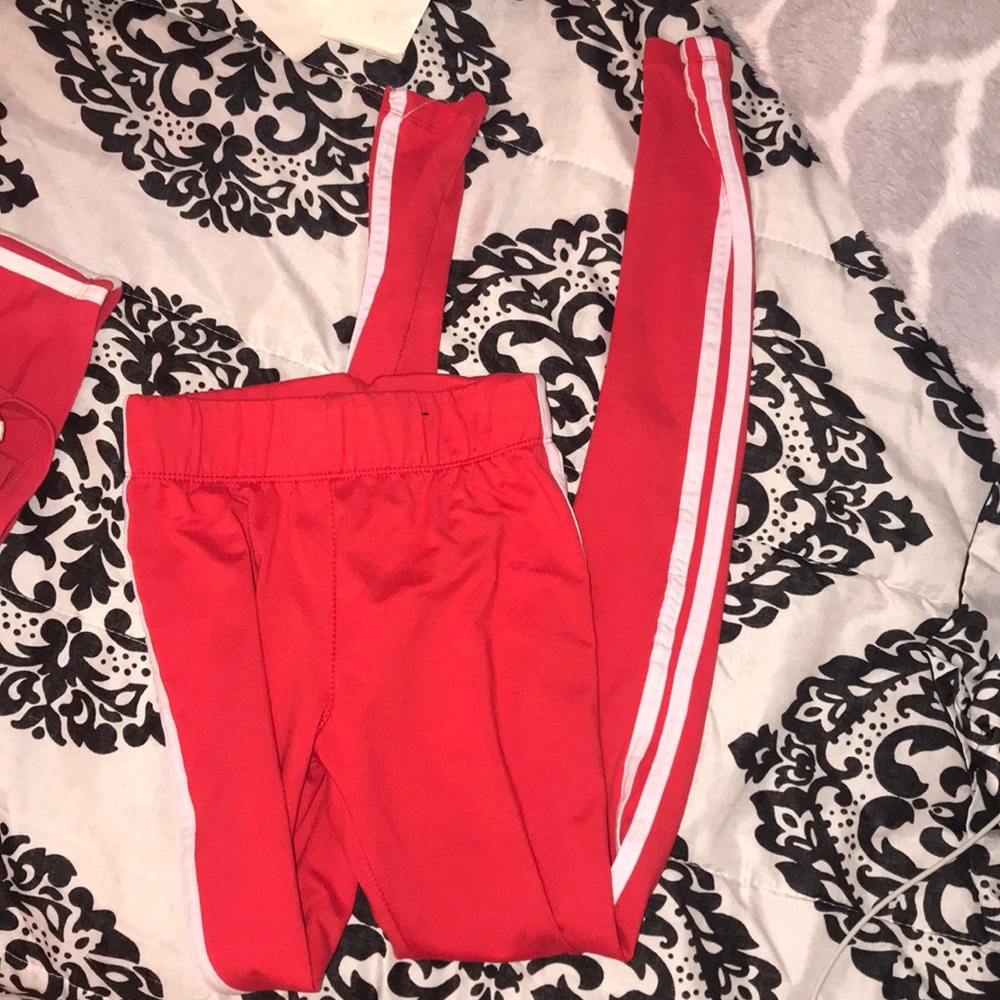 Matching Set - Picture 4 of 4